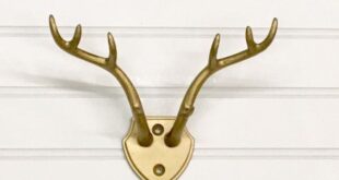 Antler Holders And Hooks