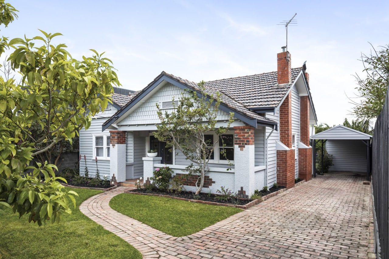 California Bungalow Iconic West Coast Home Style with Vintage Charm and Modern Appeal