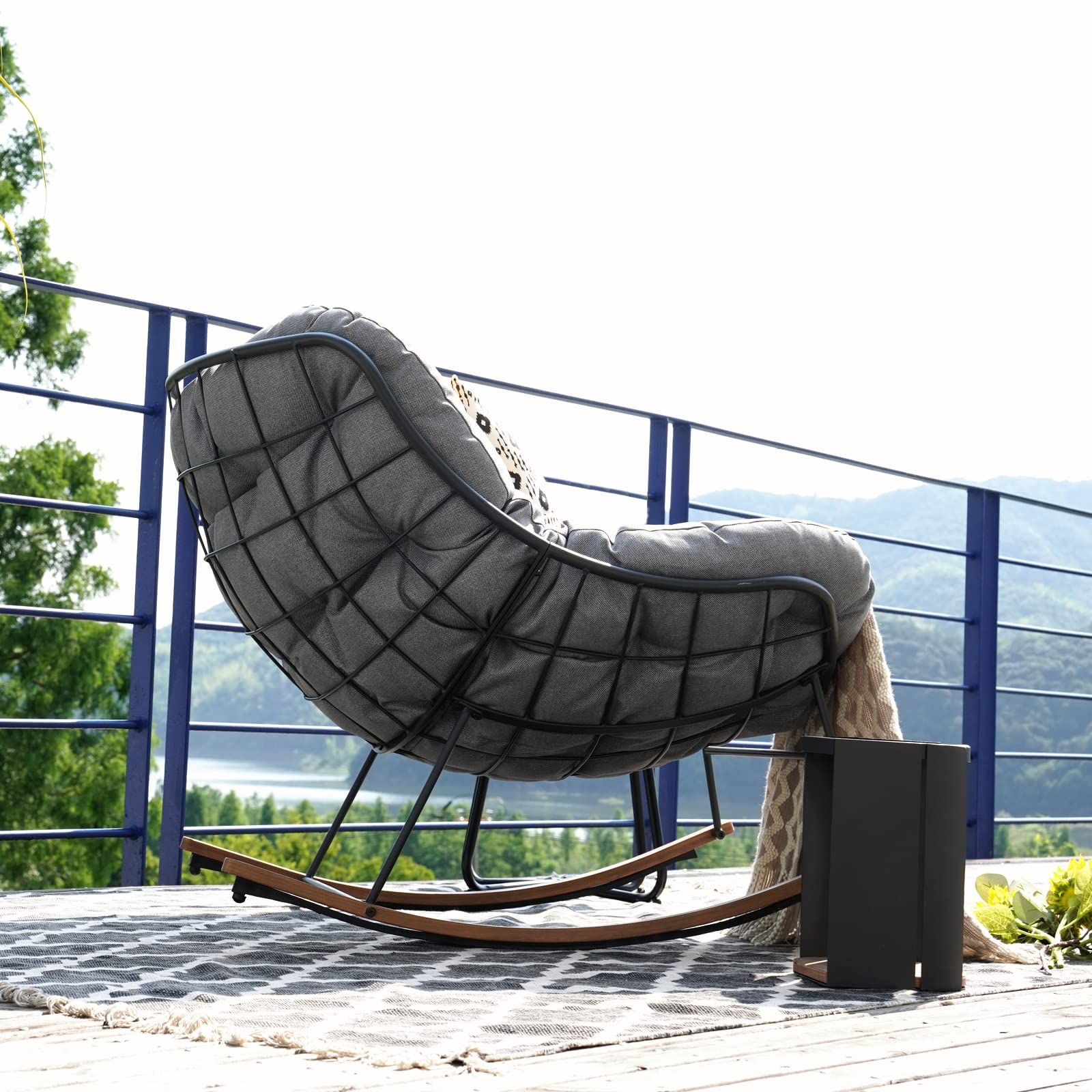 Comfy Rockers The Best Chairs for Relaxing and Unwinding