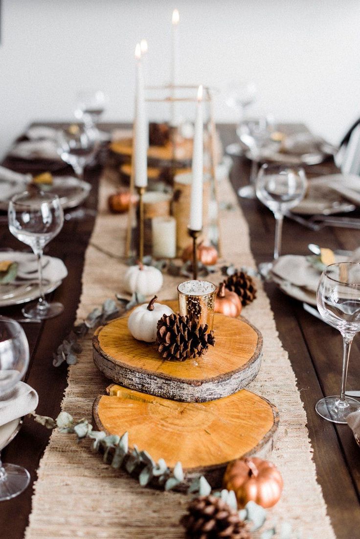 Create Stunning Thanksgiving Centerpieces Using Fall Foliage and Seasonal Flowers