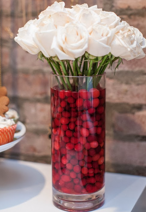 Create a Stunning Festive Table Setting with These Holiday Centerpiece Ideas