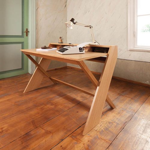 Elegant Listy Desk Stylish and Functional Desk for Your Home Office