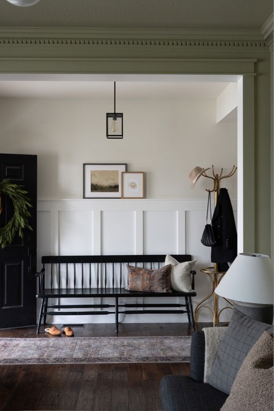 Entryway Benches Transform Your Foyer with Stylish Seating Options