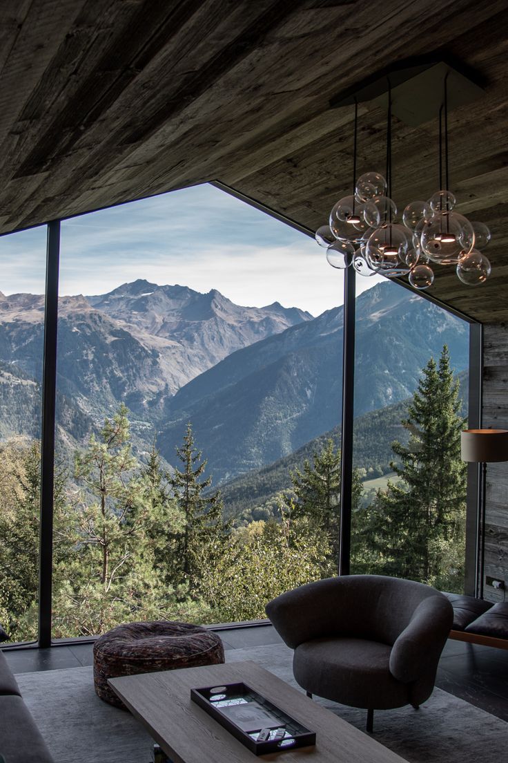 Experience the Stunning Beauty and Comfort of a Modern Alps Chalet