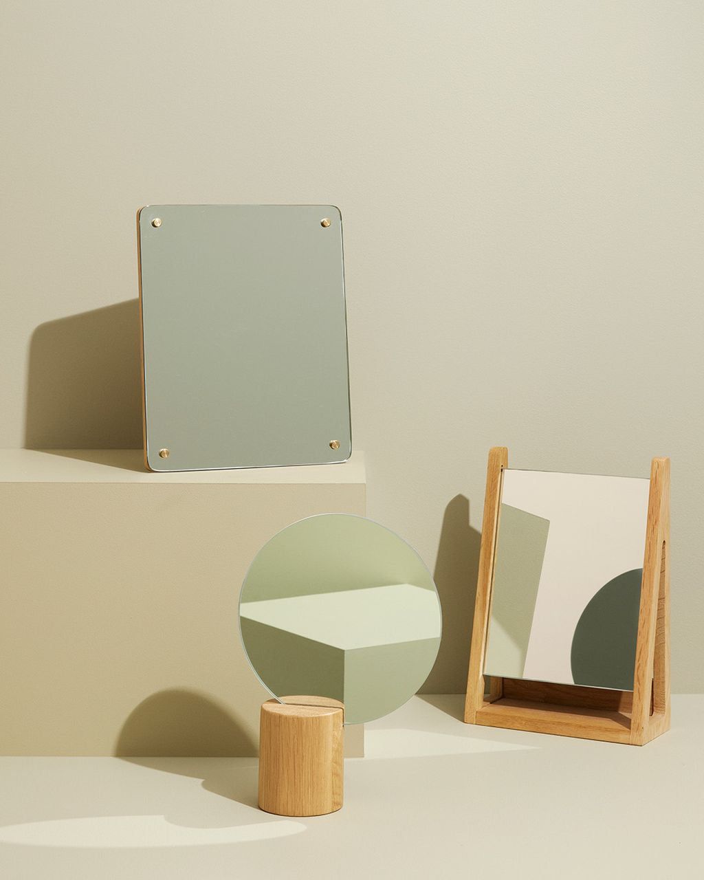 Freestanding Mirror Enhance Your Home Decor with a Stylish Mirror Stand