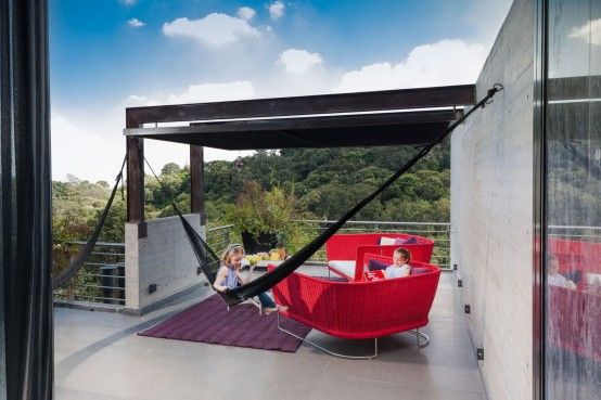 Glazed Tepozcuautla House Stunning Modern Residence in Picturesque Setting in Mexico