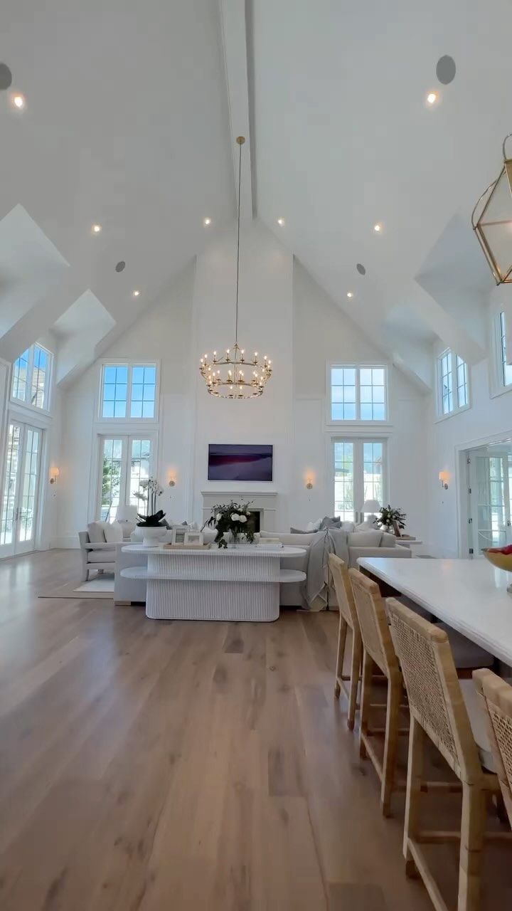 Home With Lots Of White Bright and Airy Living Spaces in White Tones