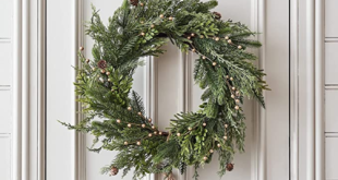 Indoor Pinecone Decorations For Christmas