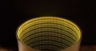 Infinitum Table With A Led