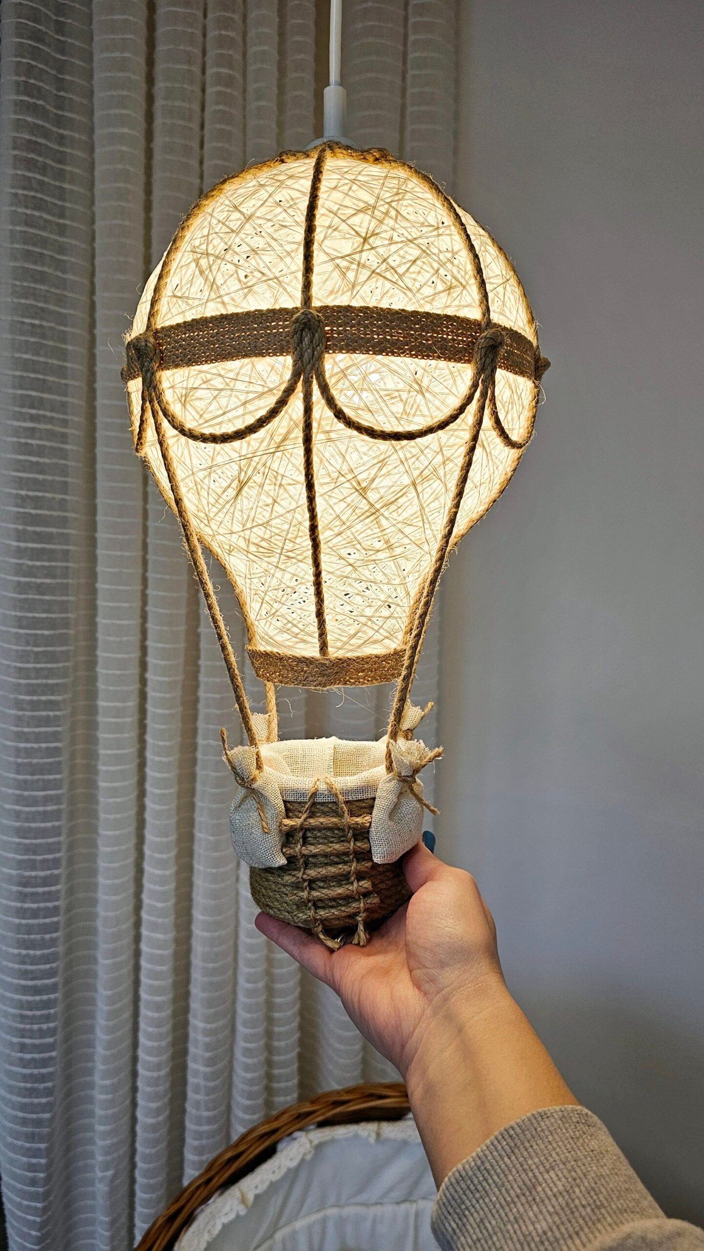 Lamps Inspired by Hot Air Balloons Up, Up, and Bright: Hot Air Balloon-Inspired Lighting Choices