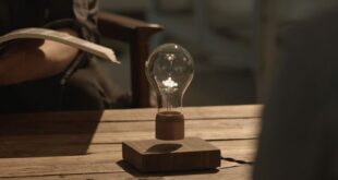 Levitating Flyte Light