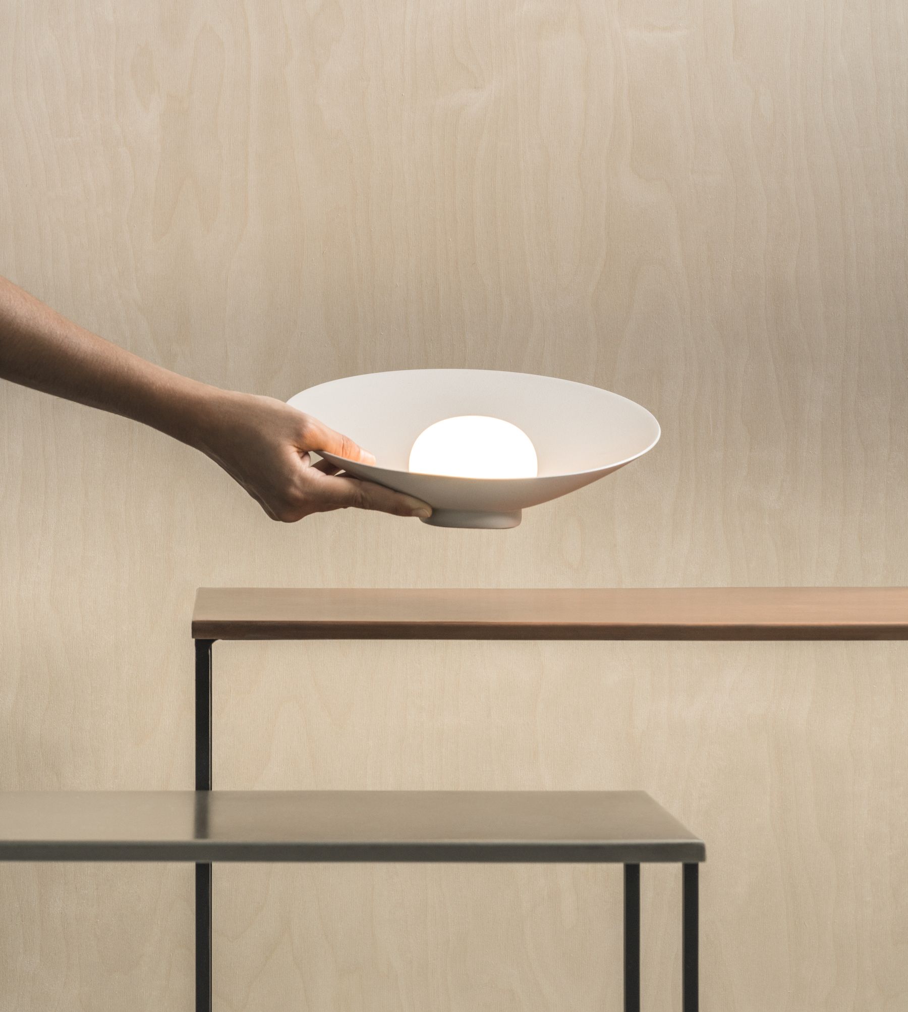 Minimalist Interaction Lamp Stylish and Innovative Lamp Design for Easy Interactivity