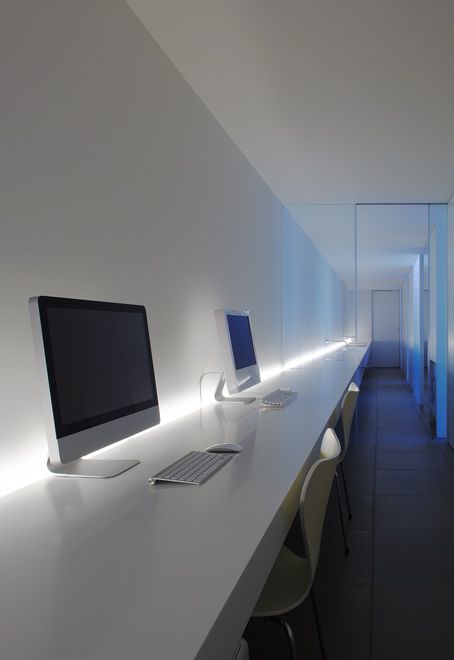 Minimalist Study Light Sleek and Stylish Study Lamp for a Minimalist Workspace