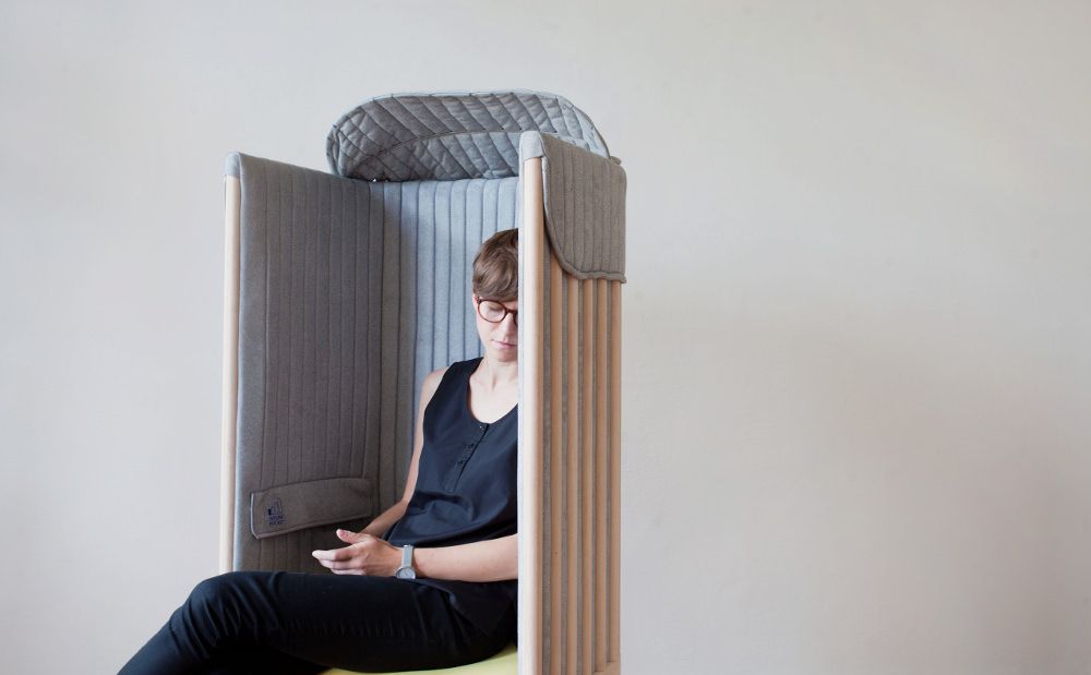 Offline Chair Alternative Ways to Stay Seated without an Internet Connection