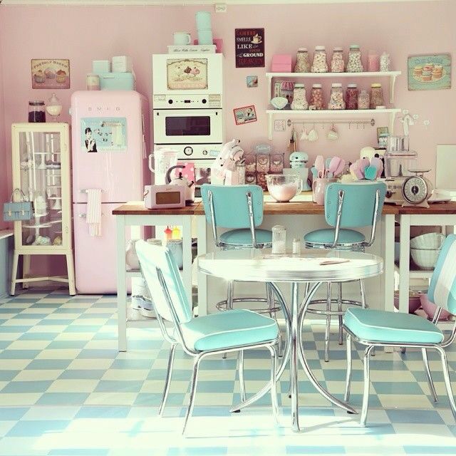 Pastel Vintage Interior Elegant Throwback Decor in Soft Hues of the Past Pastel Vintage Interior Elegant Throwback Decor in Soft Hues of the Past