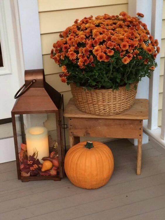 Pretty Autumn Porch Decor Stunning Fall Front Porch Arrangements to Welcome the Season