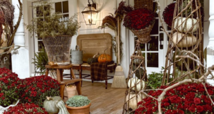 Pretty Autumn Porch Decor