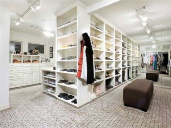 Pretty Feminine Closet Design Elegant and Stylish Closet Design for Women with a Feminine Touch