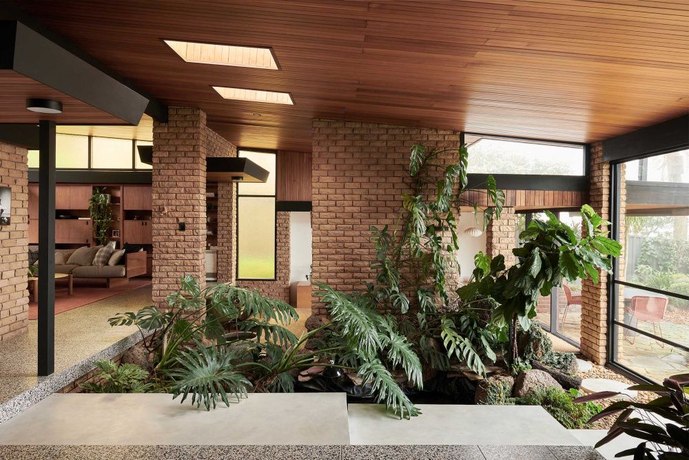 Retro Mid Century House a Blast from the Past