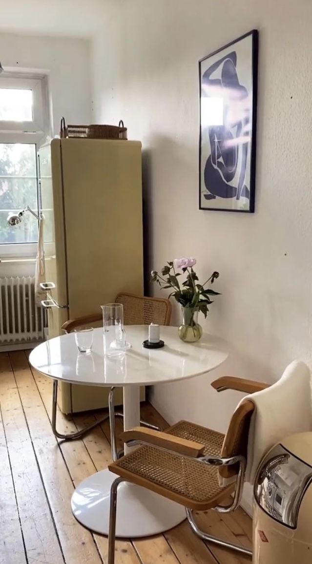 Simple Dining Table Practical and Stylish Dining Table for Small Spaces