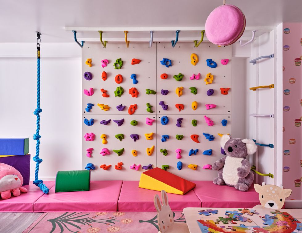 Small And Bold Kids Playroom Design Creative Ideas for Kids’ Stylish Playroom Decor