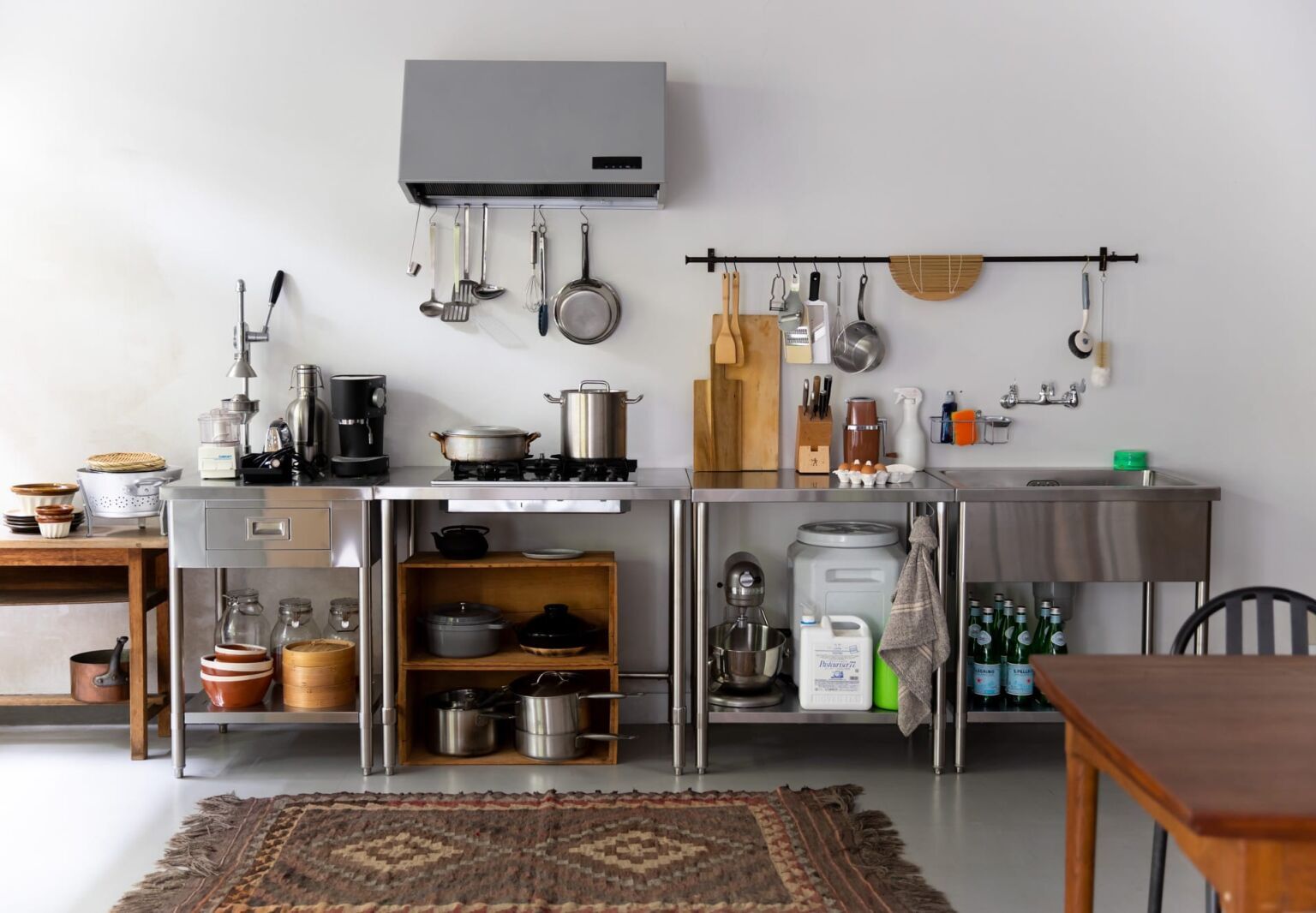 Stainless Steel Kitchens Modern and Sleek Kitchen Design with Stainless Steel Appliances and Fixtures