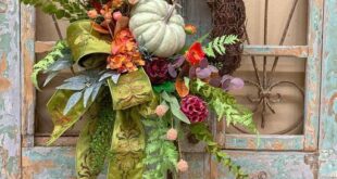 Thanksgiving Wreaths