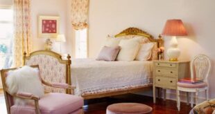 Tender Feminine Bedroom Design