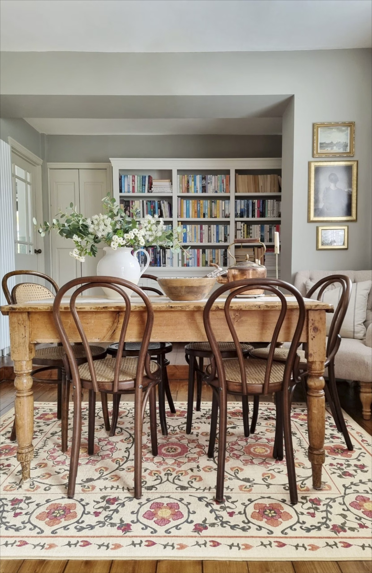 Vintage Dining Rooms Exploring the Charm of Classic Dining Spaces