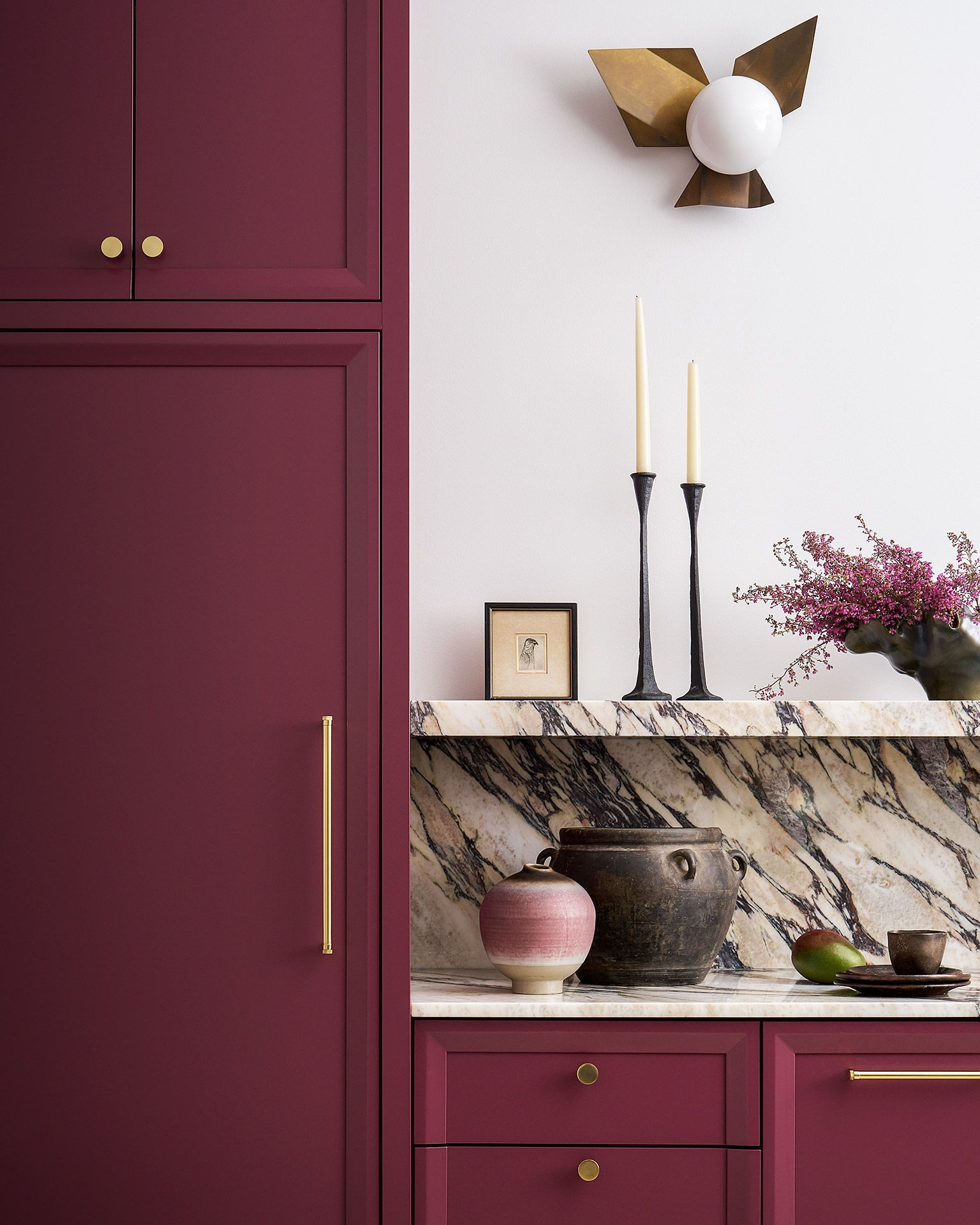 Violet And Pink Kitchen Beautifully decorated kitchen in shades of violet and pink with modern appliances and stylish design.