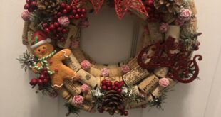 eek Christmas Wreaths