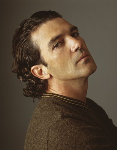 Antonio Banderas Charismatic Charm and Versatility