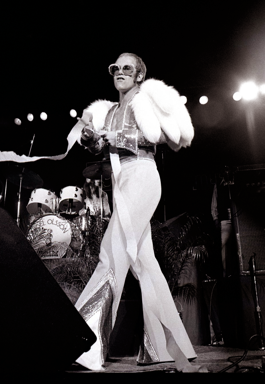 Elton John Charismatic, Talented, Iconic: A Look at the Musical Legend’s Characteristic Traits