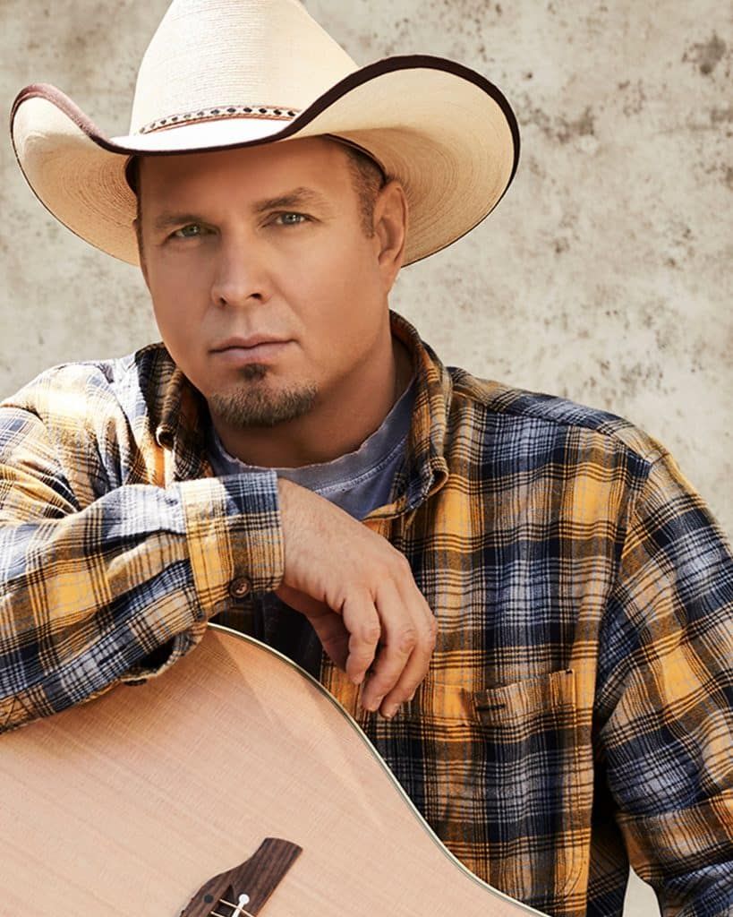 Garth Brooks Characteristics That Make Him a Legend