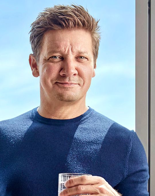 Jeremy Renner Talented Actor with Strong Work Ethic and Versatile Range