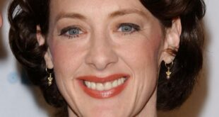 Joan Cusack