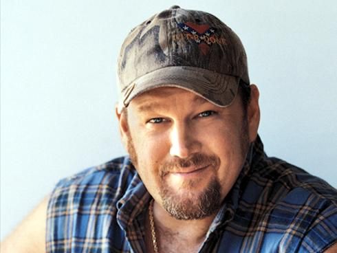 Larry the Cable Guy Characteristics and Comedy Style