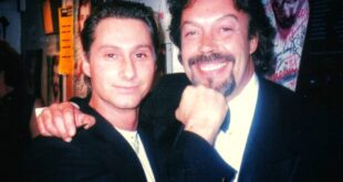 Tim Curry