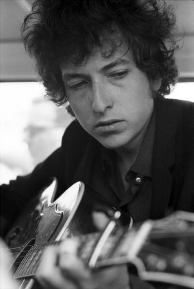 Bob Dylan Legendary Folk Musician Features