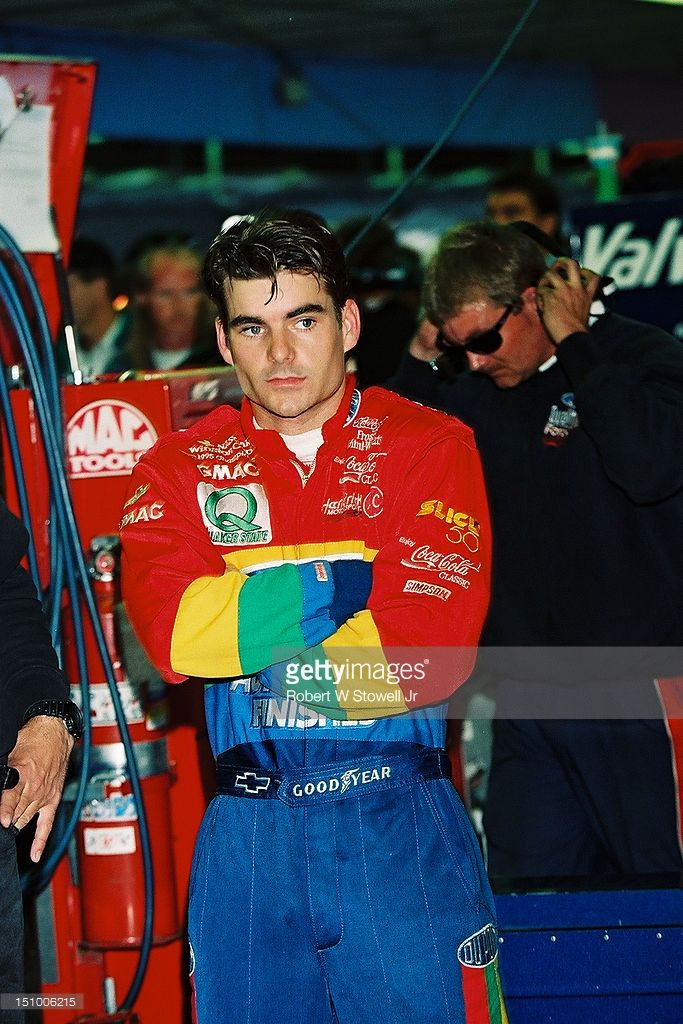 Jeff Gordon Characteristics: A Look at the NASCAR Legend’s Winning Traits