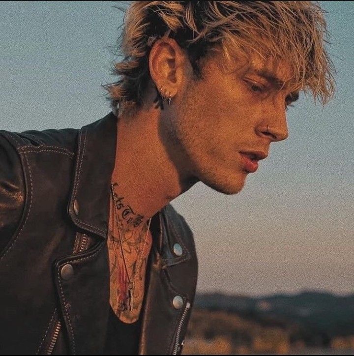 Machine Gun Kelly Characteristics and How He Became One of Hip Hop’s Most Unique Artists