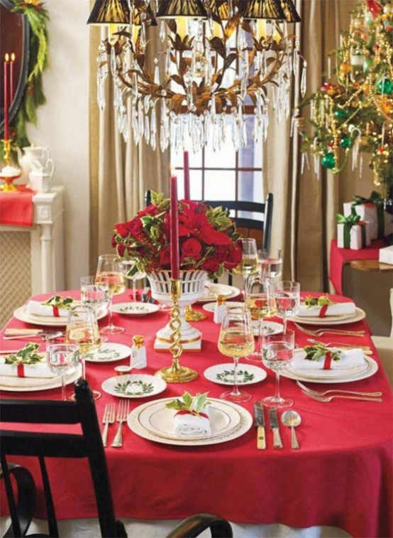 45 Amazing Christmas Table Decorations - DigsDi