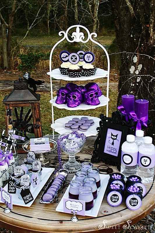 Awesome Purple Halloween Decor Ideas