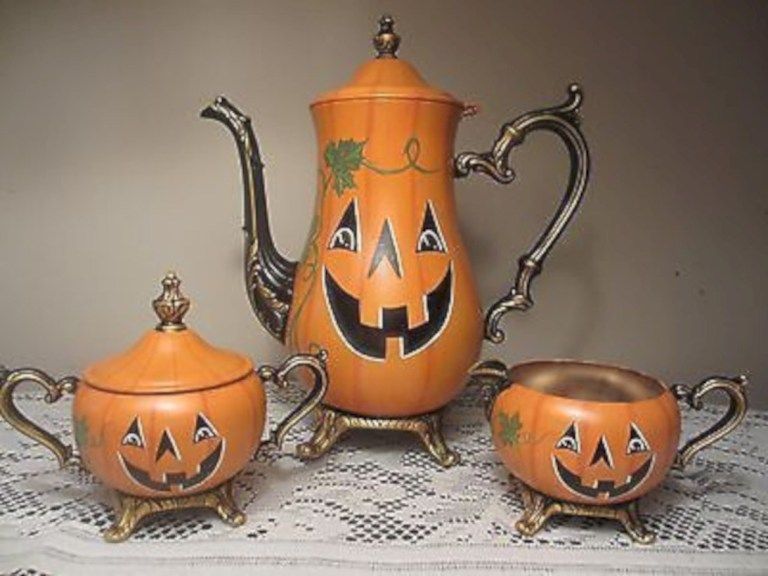 55 Beautiful Vintage Halloween Decoration Ideas (With images .