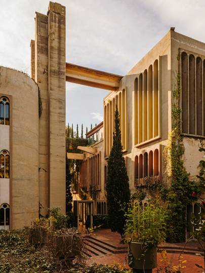 Ricardo Bofill's cement factory home La Fábrica | House & Gard