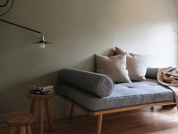 10 Easy Pieces: Modern Daybeds | Modern daybed, Daybed, Sofa bed .