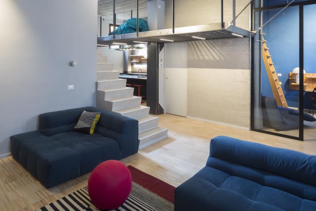 Blue and concrete apartment in Milan by DVDV Studio Architec