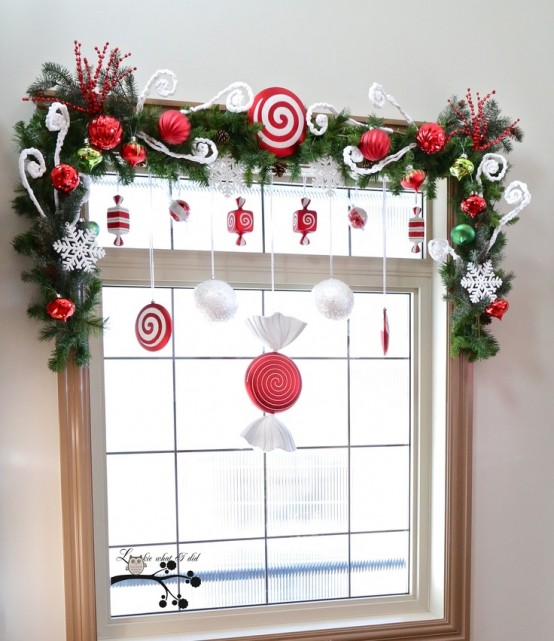 27 Cool And Fun Christmas Décor Ideas For Kids' Rooms - DigsDi