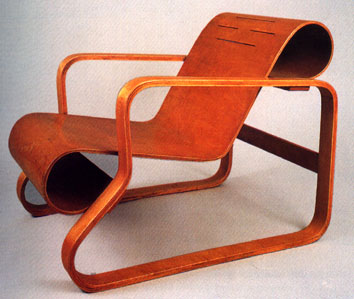 Alvar Aalto and his laminated wood and plywood furnitur