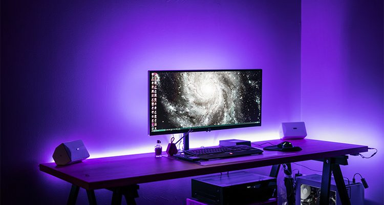 Best Gaming Desk For 2020 | Get One for Yoursel